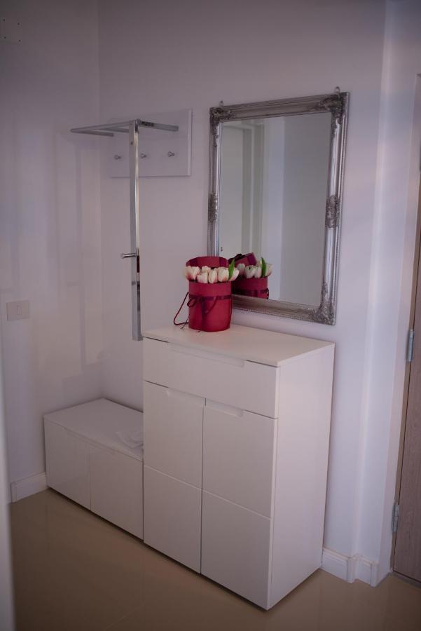 Apartament Denissia Oradea Exterior foto